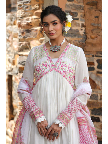 Pink Mulmul Embroidered Nazraana Gown and Dupatta